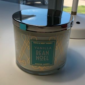 Vanilla Bean Noel Candle with gift box
